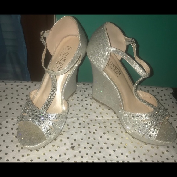 Stunning Sparkly Silver Highheels - Picture 2 of 6